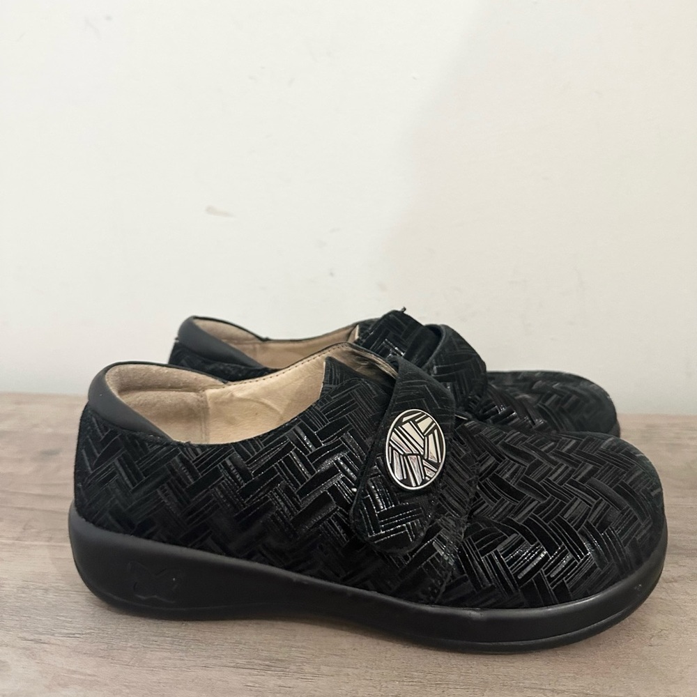 Alegria Women's Joleen Leather Slip-On Shoes Interlock Black EUR 37/US 7-7.5